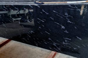 FISH BLACK GRANITE